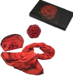 Набор "Роза": шарф, косметичка, зеркало в подарочной коробке